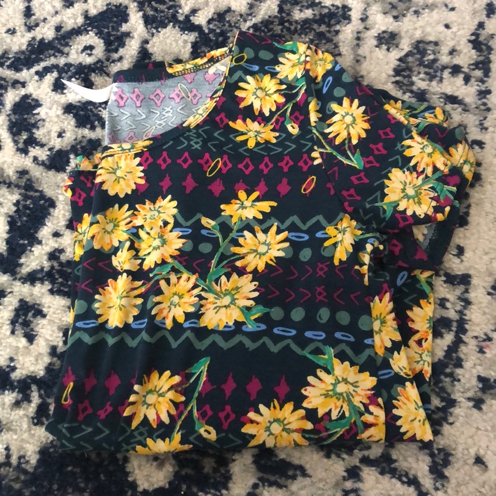 LuLaRoe Classic Tee